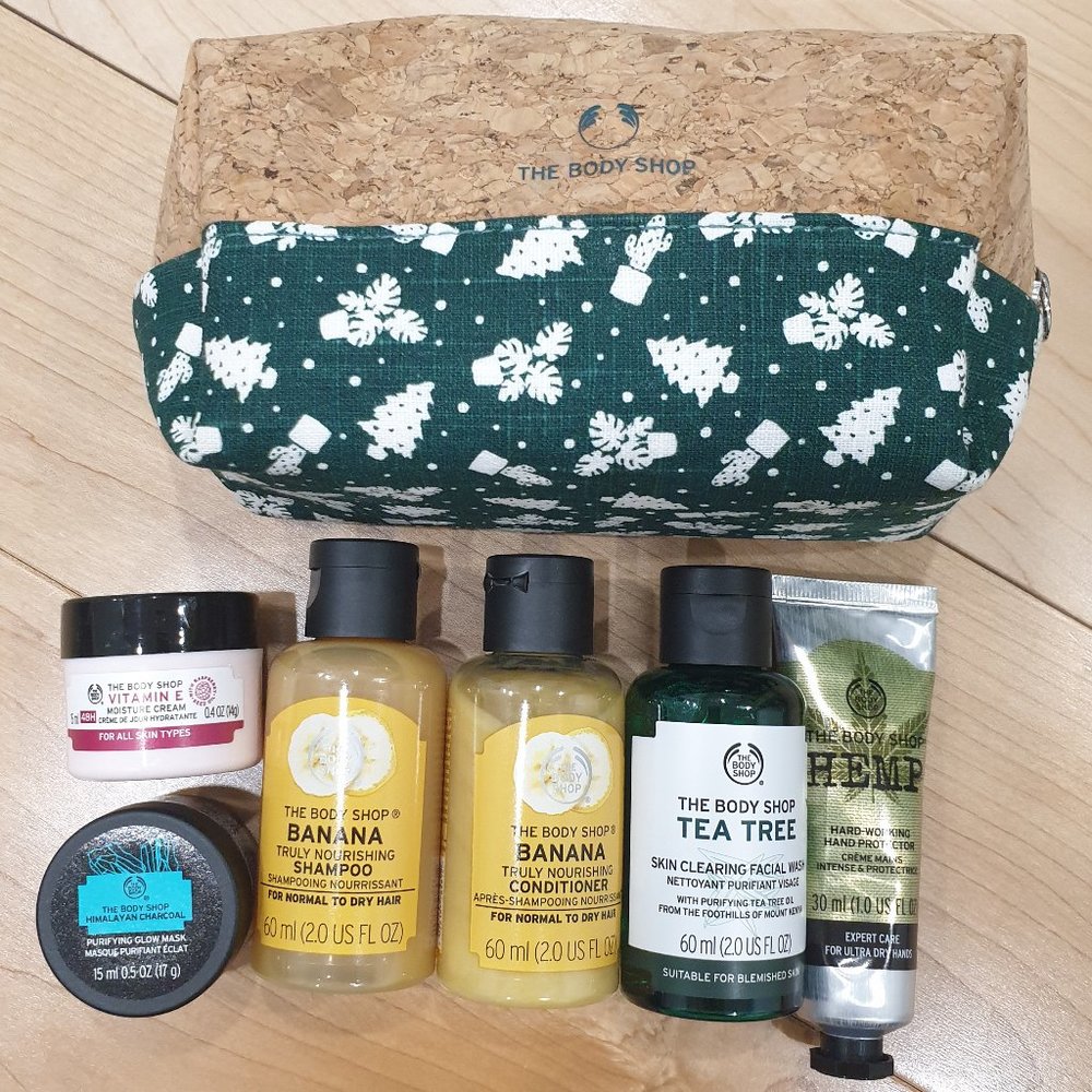 The Body Shop Mini Set with a Pouch 👝